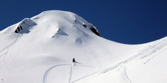 experienced snowmobile tours